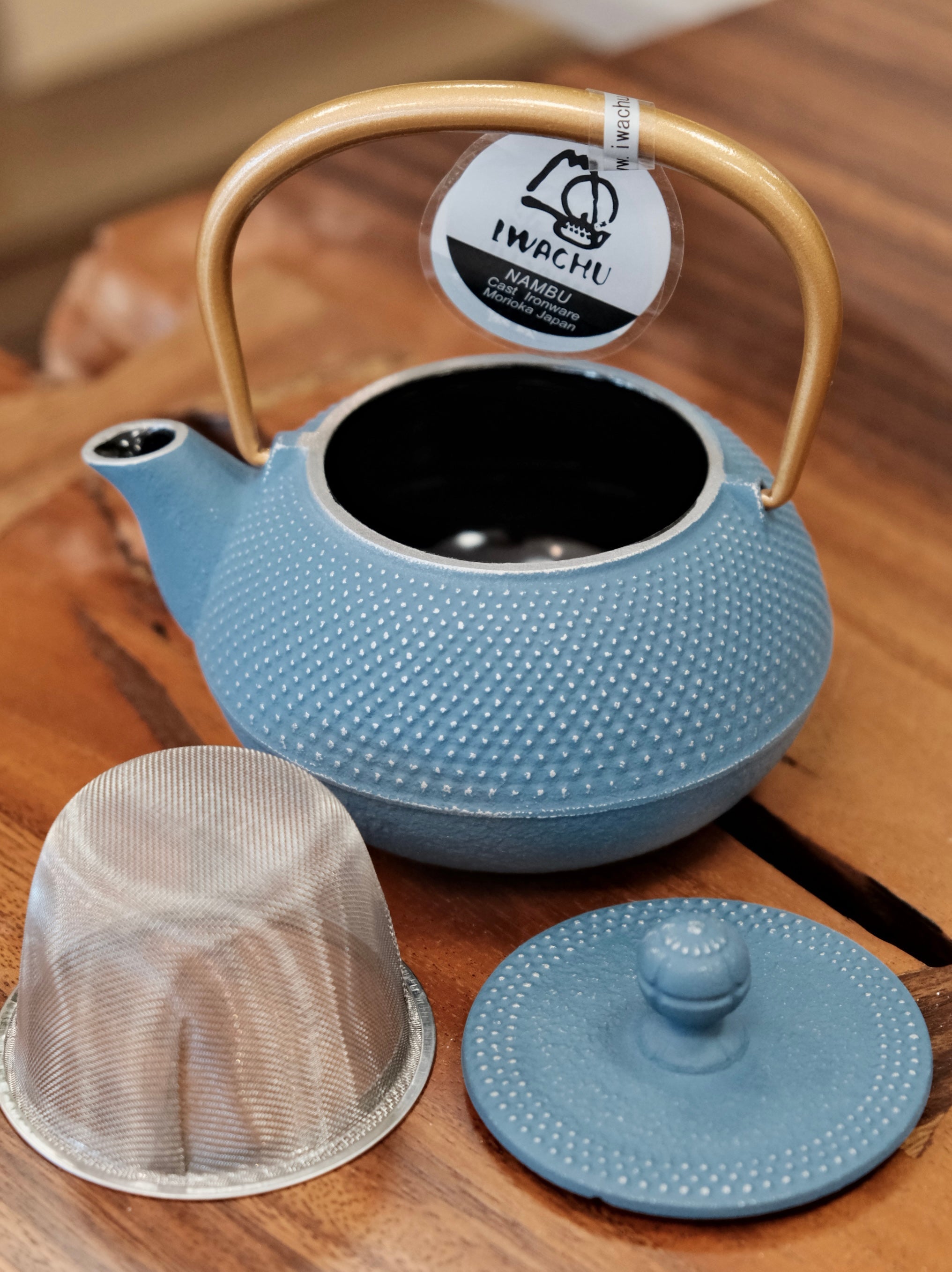 IWACHU Nambu Tekki Cast Iron 320ml “sky blue”Teapot (Gift Box)