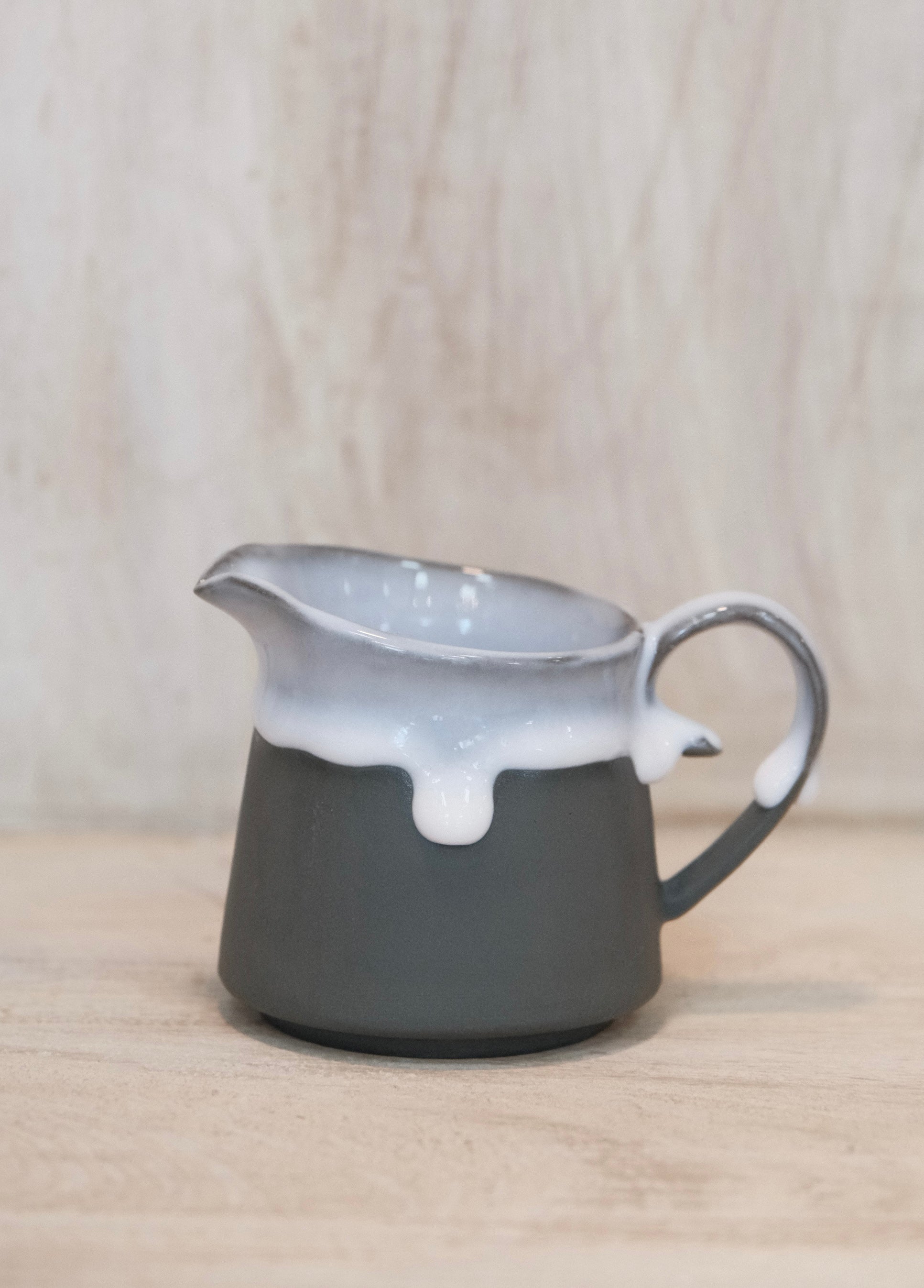 Eiji Miyaki-宮木英至 doripin Creamer Carafe (Black)