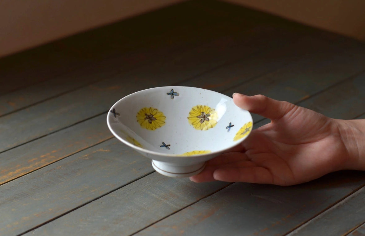 Japan Hasami Ware Zoe Light Bowl Yellow Flowers