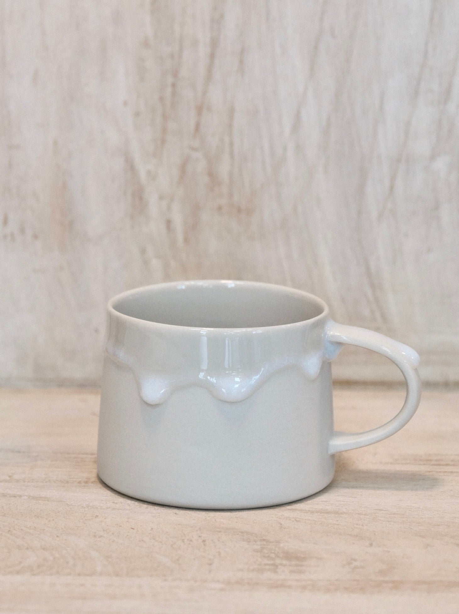 Eiji Miyaki-宮木英至 doripin mug (Milky gray)